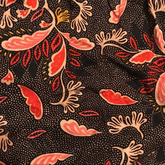 H&M Floral/Leaf Pattern Romper - Picture 3 of 4